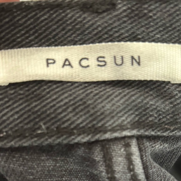 Women’s Black Straight Jeans - Picture 4 of 4